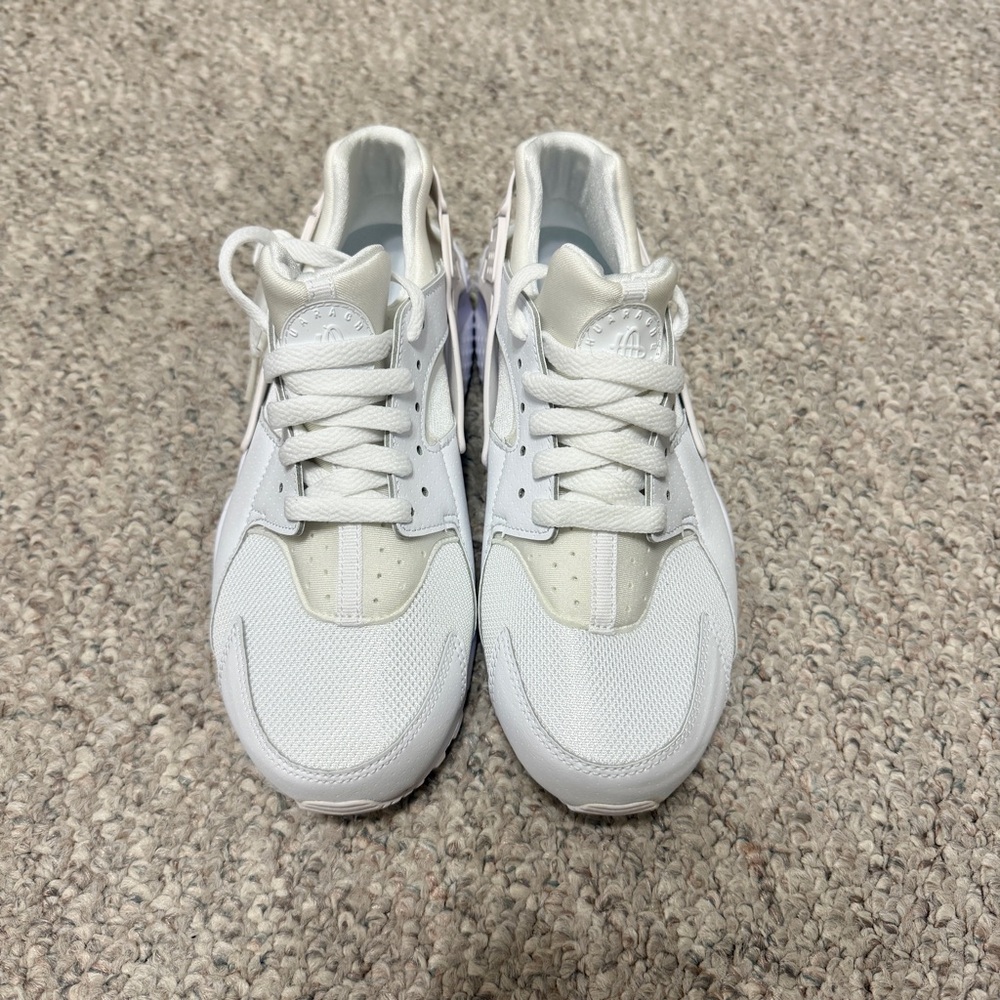 Nike Huarache Run (GS) Youth White Sneakers - Picture 4 of 5
